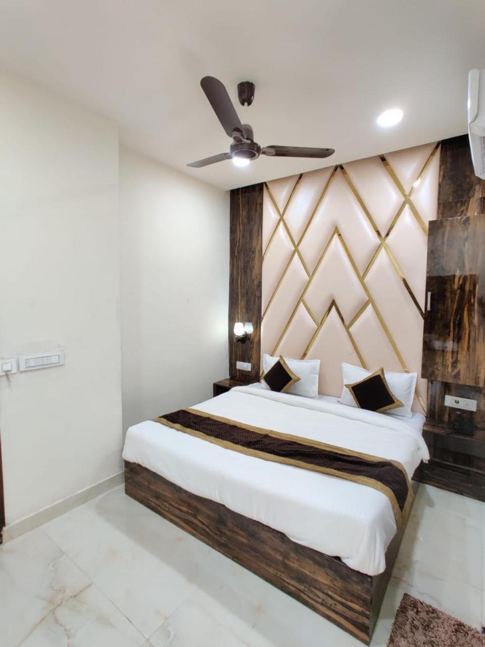 Hotel Gs Amritsar 200 Mtr From Golden Temple Dış mekan fotoğraf