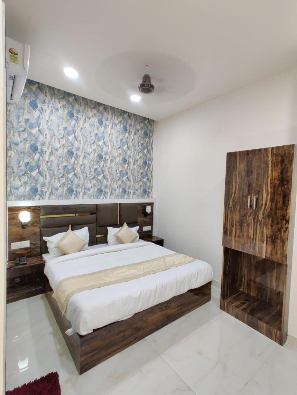 Hotel Gs Amritsar 200 Mtr From Golden Temple Dış mekan fotoğraf