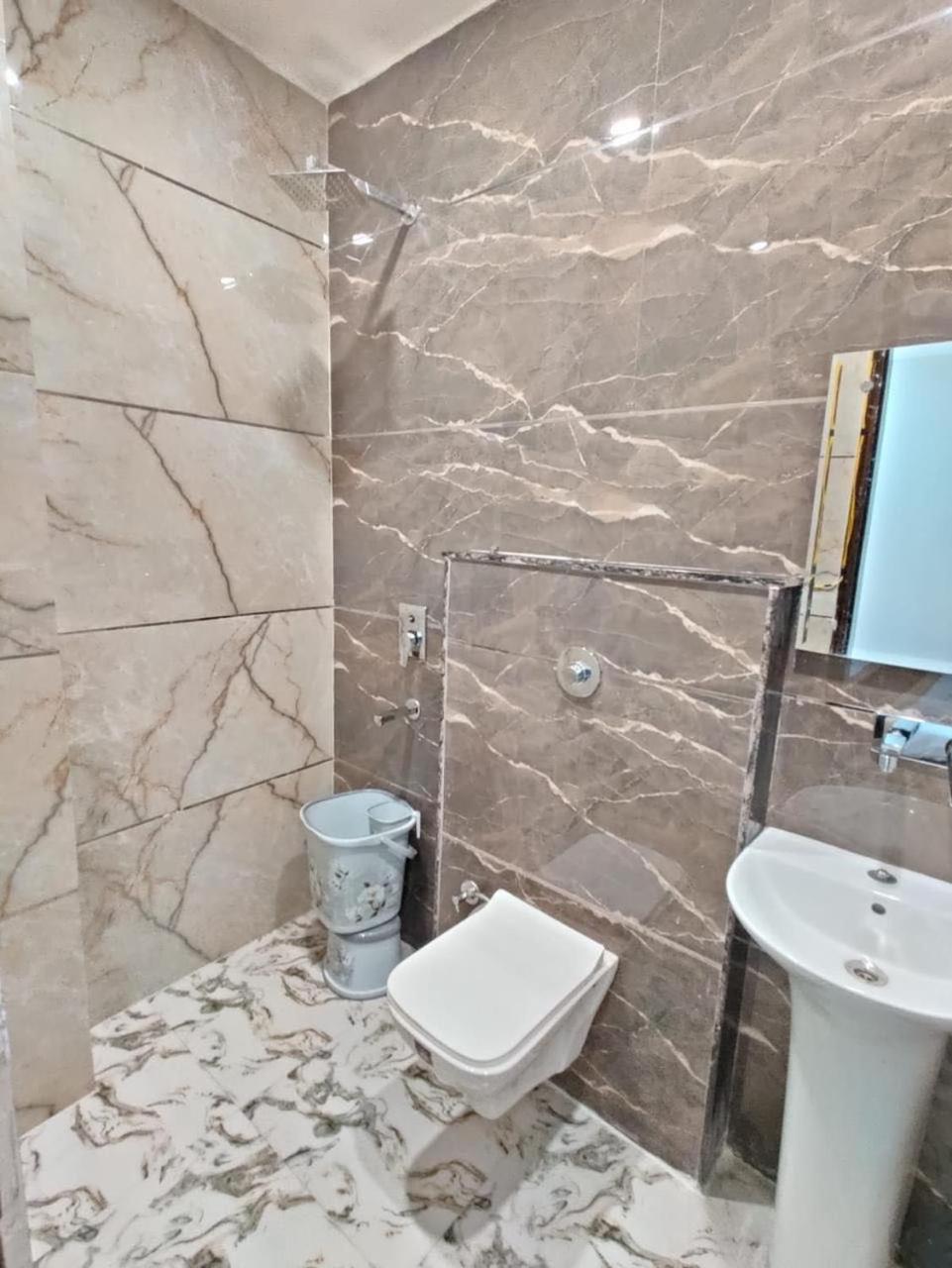 Hotel Gs Amritsar 200 Mtr From Golden Temple Dış mekan fotoğraf