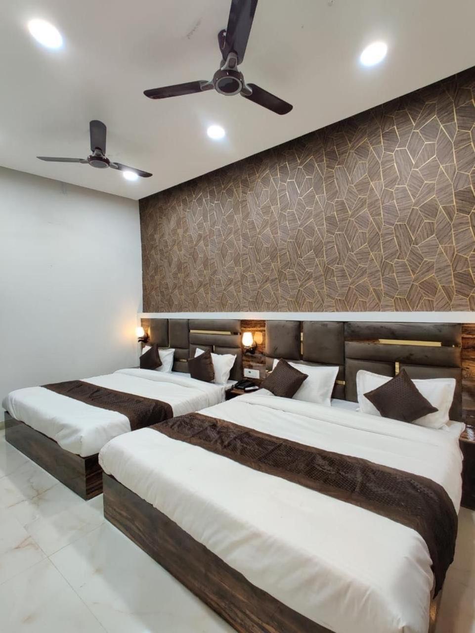 Hotel Gs Amritsar 200 Mtr From Golden Temple Dış mekan fotoğraf